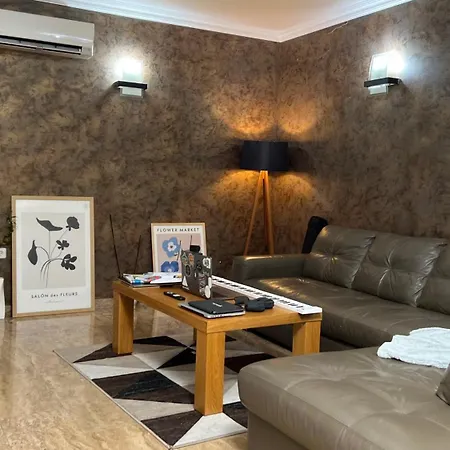 Chic Luxury Escape Close To Kapana Area