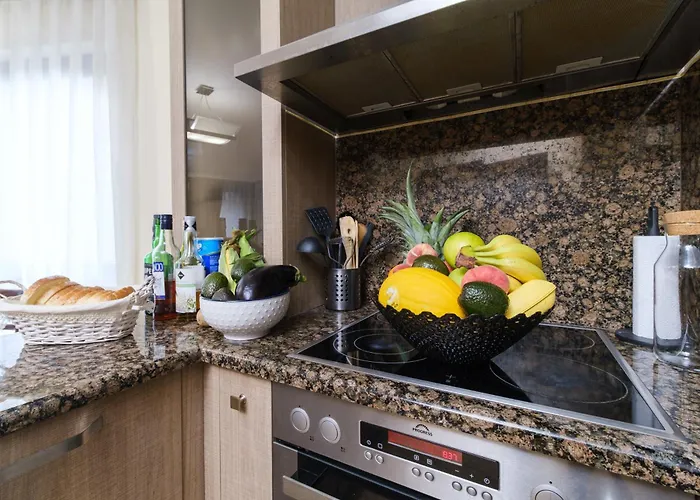 Chic Luxury Escape Close To Kapana Area Apartment