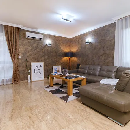 Chic Luxury Escape Close To Kapana Area Plovdiv