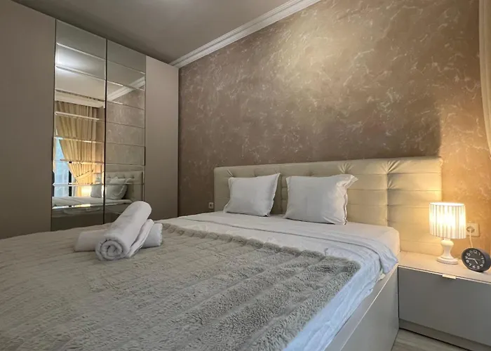 Chic Luxury Escape Close To Kapana Area 公寓 *