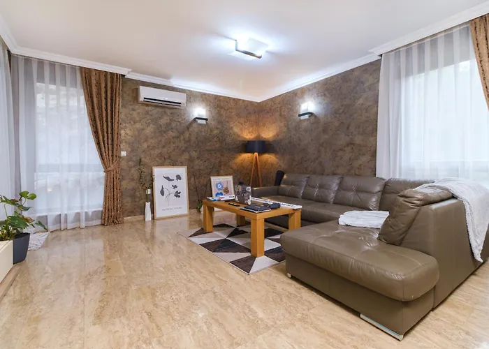 Chic Luxury Escape Close To Kapana Area 普罗夫迪夫