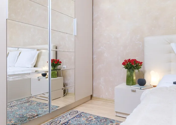 Chic Luxury Escape Close To Kapana Area 公寓 *